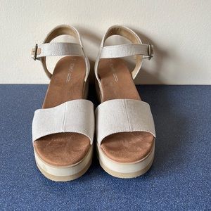 Tom’s Diana Wedge Sandal Size 11